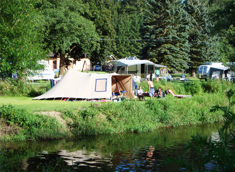 Campingplaats aan het water